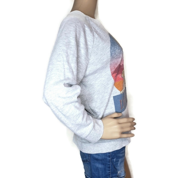 Disney's The Lion King sweat shirt size large - Picture 3 of 6